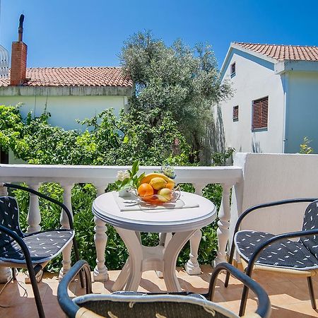 Rooms Garden Petrovac Rum bild